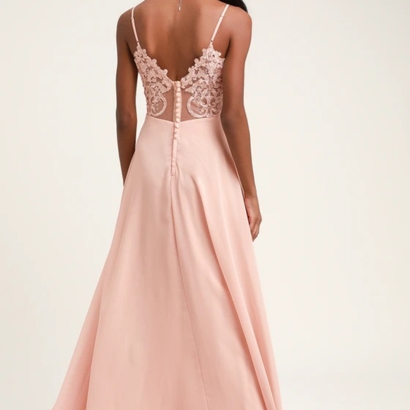 BNWT Lulu's Romantic Ways Blush Pink Lace Back Maxi Dress size S - Picture 3 of 4